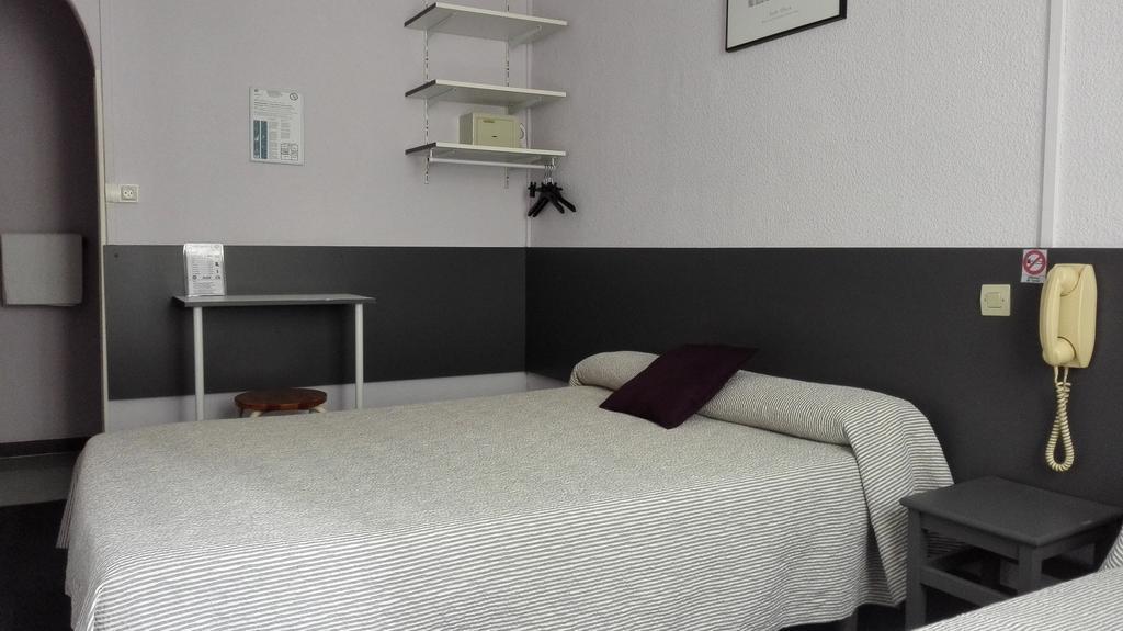Hotel Beausejour Toulouse Room photo